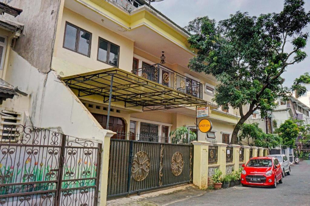 Spot On 90295 Simprug Residence Jacarta Exterior foto